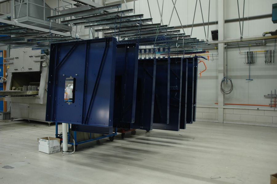 Poedercoaten fietsframes bij Rainbow Industry