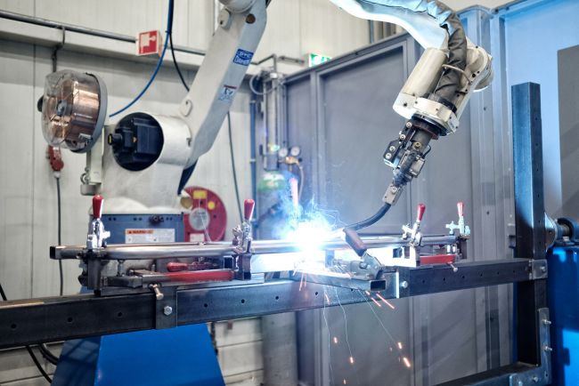 Lasrobot fietsframes bij Rainbow Industry